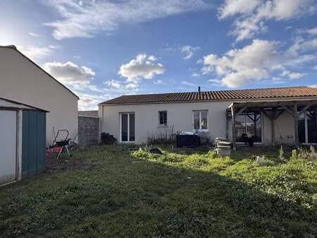 vente maison à charron (17230) : à vendre / 95m² charron