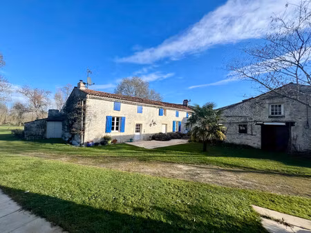 maison à vendre à saint-hilaire-de-villefranche (17770) - charente-maritime