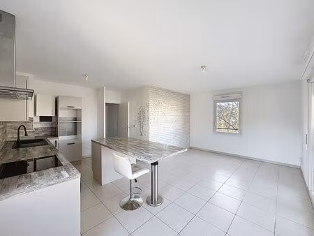 appartement aubagne 3 pièce(s) 62.9 m2