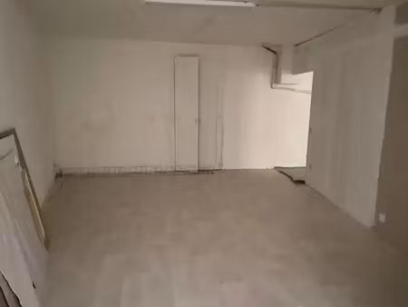 lyon 9eme centre : 100 m2 toute activité - bureaux  atelier.