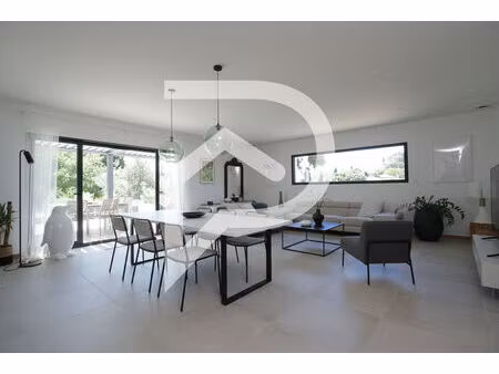 beauvoisin - maison - 4 chambres - piscine - garage