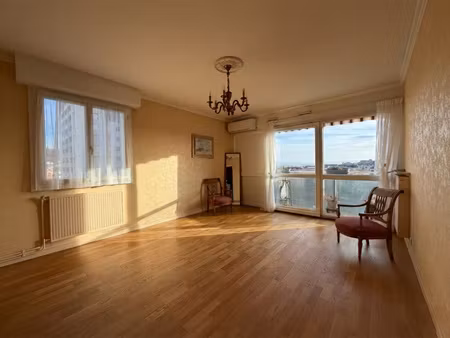 t4 94m² avec garage – vue dominante cathédrale - clermont-ferrand limite chamalières