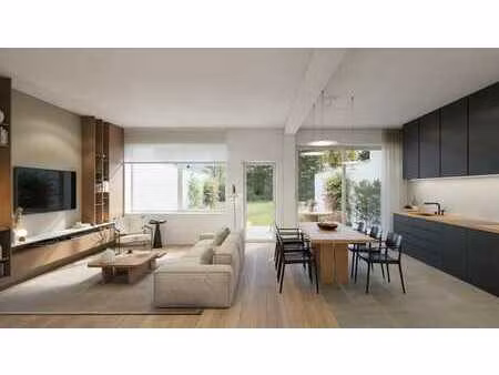 solbosch : duplex totalement rénové  immeuble des années 30