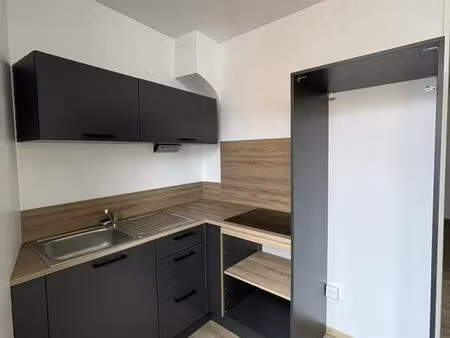 ref 11996 - 20 fayolle - appartement au 2eme etage avec ascenceur