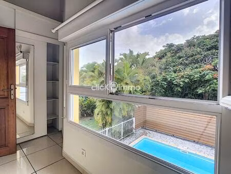 mme. dominique dubois