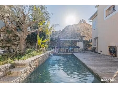 maison 7 pièces 170 m²