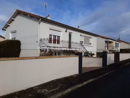maison traditionnelle de 124 m² à parthenay