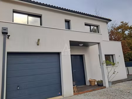 vente maison pessac  161m² 6 pièces 787 500€ avec piscine