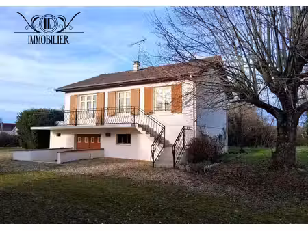 pavillon avec garage et jardin