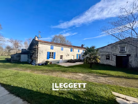 maison 9 pièce(s)  saint-hilaire-de-villefranche