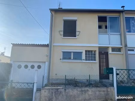 loue maison disponible de suite