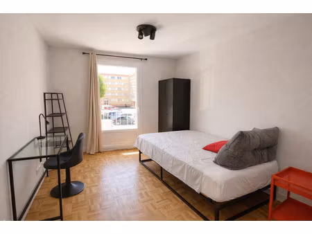 chambre à louer dans appartement 5 pièce(s) 65.94 m2