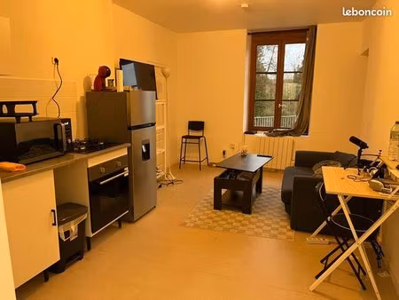 appartement 3 pièces 50m2 avec terrasse