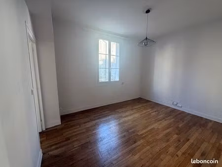 t2 rénové – 40 m² – tours halles – lumineux & idéal étudiant