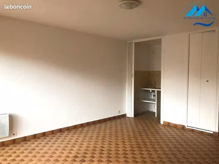 studio 1 pièce 31 m²