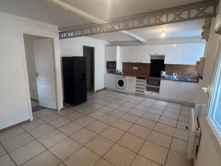 à louer – t2 de 37 m² – rez-de-chaussée – mazères