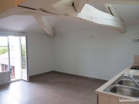 t2 lumineux en bord de saône - parking - sans vis-a-vis