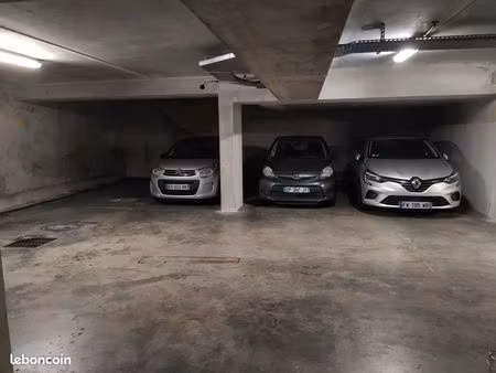 place de parking - résidence descartes - 75 82 rue barberis