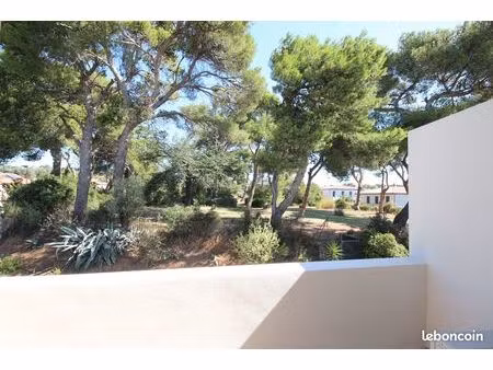 t3 avec jolie vue  balcon  parking couvert et cellier