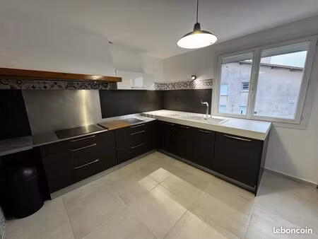 appartement 3 pièces 64 m²