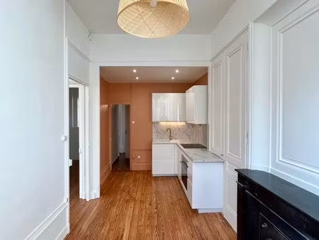 f2 entièrement renové - 43m2 - croix rousse/ clos jouve - lyon 4