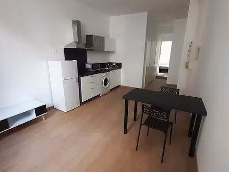 f2 meublé à louer – quartier de france – vichy – 450 cc