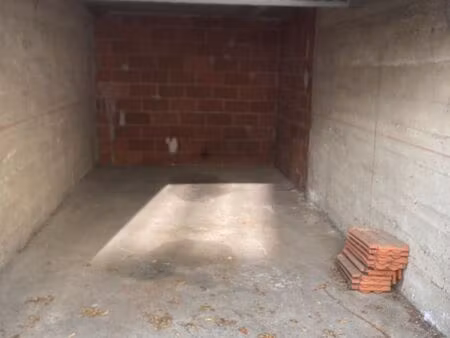 garage individuel fermé à louer