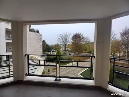 appartement 3 pièces 83 m²