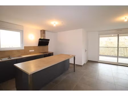 location appartement 4 pièces 88 m² à willgottheim (67370)  995 €