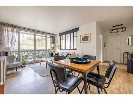 garches (92) – buzenval - 2 chambres - 71m² - loggia