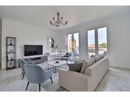 appartement 4 pièces ? 80 m² ? refait à neuf ? métro ligne 12 à 7 min