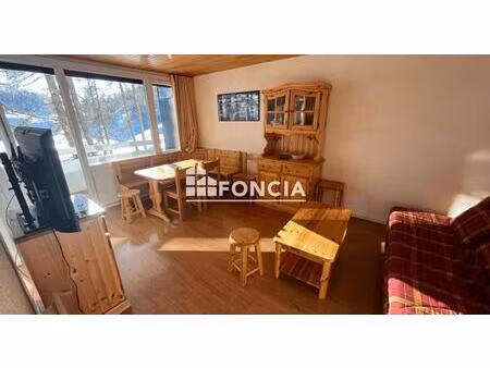 vars les claux - t2/3 en pied de piste avec casier