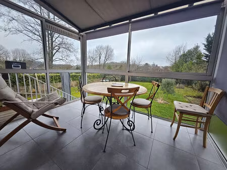 dinan : élégante maison des années 60 rénovée  jardin sud avec véranda et grand garage.