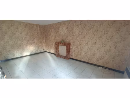 epesses  maison de bourg en pierre a rénover  2ch  garage et