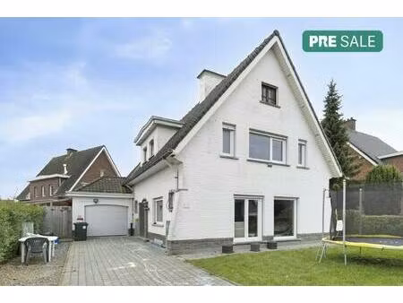 charmante woning met 4 slaapkamers te koop in oudenaarde