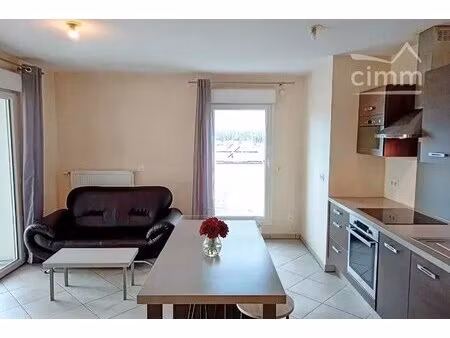 location domene t2 + garage