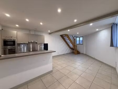 maison de ville à louer