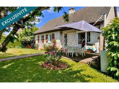 maison familiale proche tout commerce et écoles.