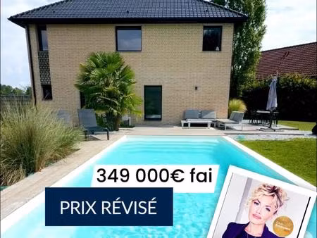 maison de style cubique avec piscine - hors lotissement!