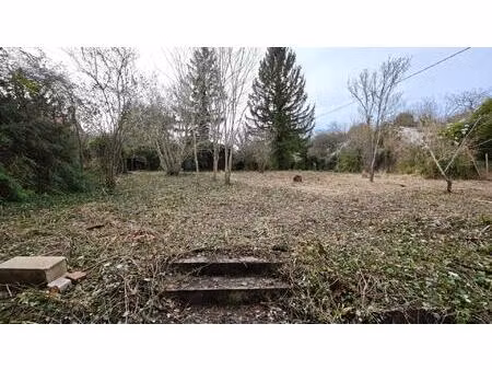 proche gare de sens terrain constructible de 1340m