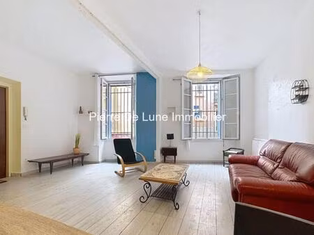 spacieux et atypique t2 au coeur de perpignan