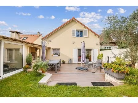 saint-bricet-sous-forêt - rue de mauléon