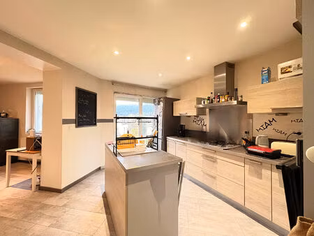 appartement t5 de 105 m2 à villers-le-lac