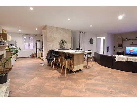 maison familiale de 120 m2 avec grand jardin de 3 000 m2