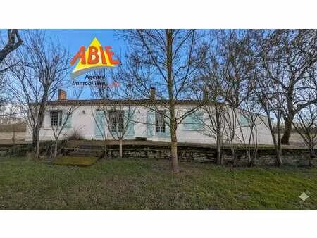 vente maison à maillé (37800) : à vendre / 82m² maillé