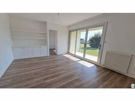 location appartement 2 pièces à mont-saint-aignan (76130) : à louer 2 pièces / 47m² mont-s