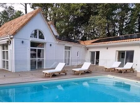 belle propriété totalement rénovée avec piscine golf de biscarosse