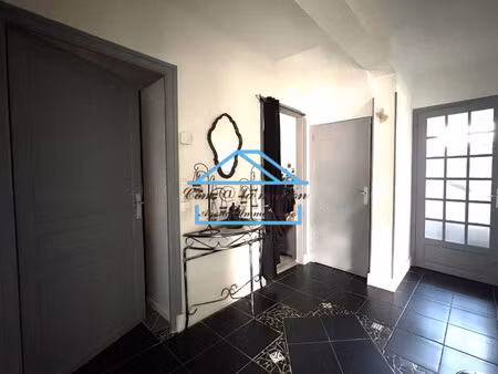 maison à vendre saint-laurent-de-brèvedent