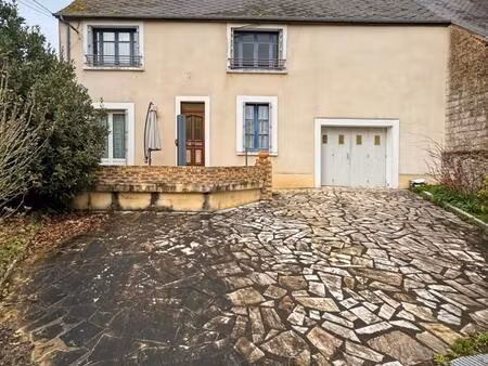 maison de 4 pièces de 150 m² à sillé-le-guillaume