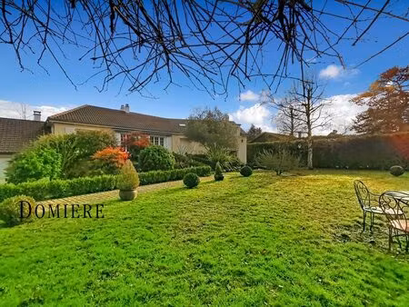 maison 200 m²  5 chambres  terrain 2.855 m²